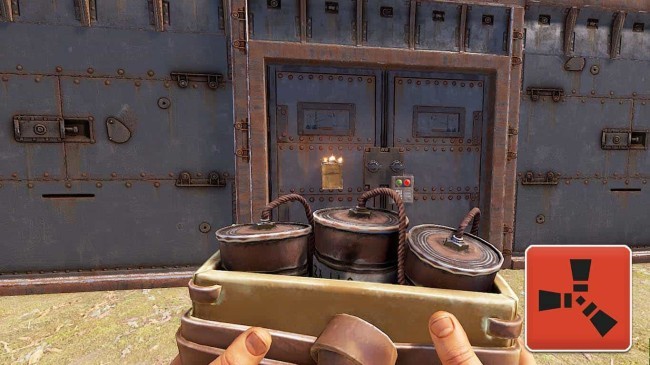 Armored Double Door Kaç Satchel (Kese Bombasına) Patlar?