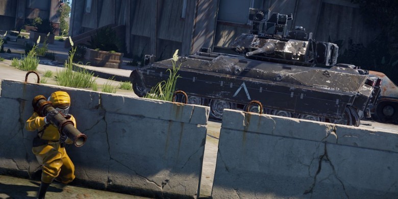 Fırlatma Rampası'ndaki (Launch Site) Bradley APC'yi yok ettikten sonra, yanan enkazdan çıkan kilitli sandıkların açılması için tam olarak ne kadar süre geçmesi gerekir?